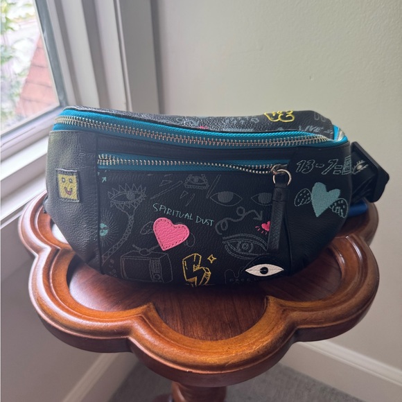 Min & Mon Harold Fanny Pack - Picture 1 of 4